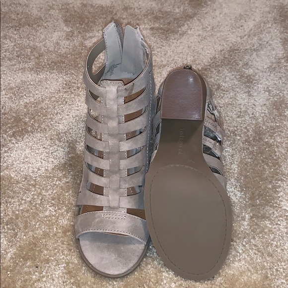 Indigo rd. Wedges - Picture 2 of 4